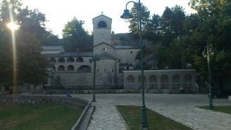Улица Медовина