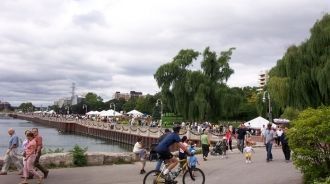 Жители города Берлингтон.