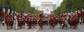 Парад в День взятия Бастилии
