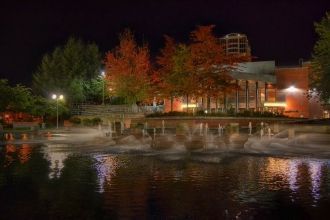 Ночной Абботсфорд.