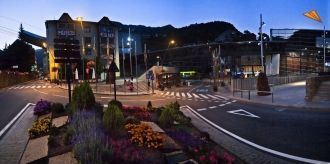 Ла-Массана ночью.