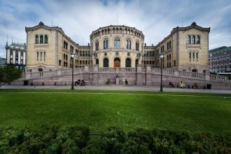 Норвежский парламент — Стортинг.