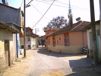 Улочки старого района города Акхисар.