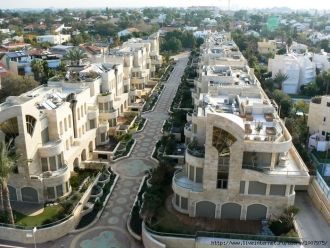 Вид на Герцлию с высоты.