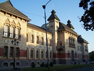 Краеведческий музей в Полтаве.