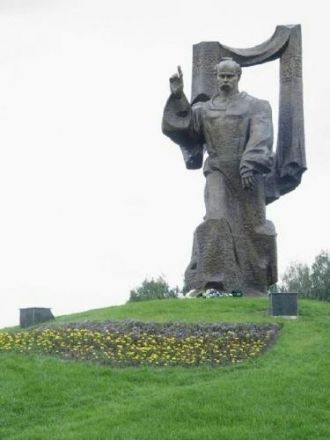 Памятник Т.Г.Шевченко. Дата сооружения: 