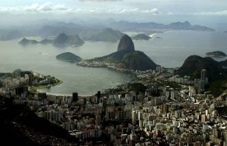 Вид с вершины горы Корковадо на Рио-де-Ж
