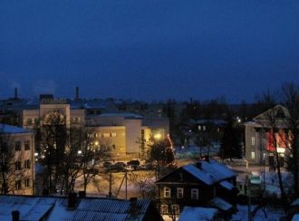 Ночная жизнь в городе Боровичи.