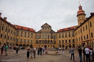 Туристы города Несвиж