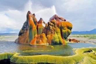 Флай&nbsp;(англ.&nbsp;Fly Geyser)&nbsp;—