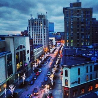 Ночной г. Гранд-Рапидс.