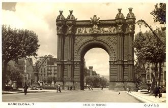 Триумфальная арка на фотографии прошлого
