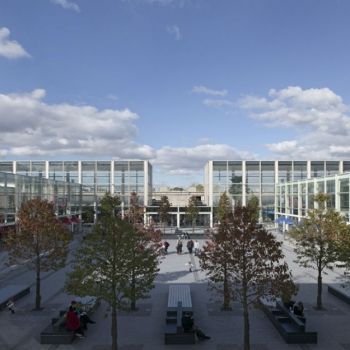 Милтон-Кинс.