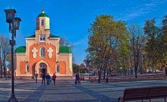 На улице города Прилуки.