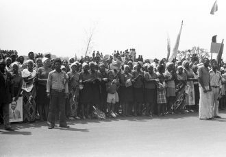Жители Уамбо в ожидании выезда президент