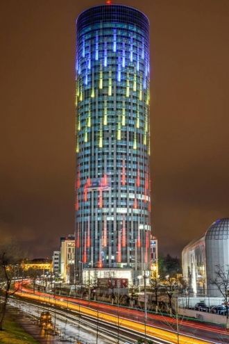 Бухарестская башня Скай.