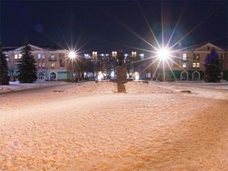 Ночной город Нововолынск.