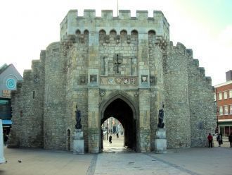 Старинные ворота Баргейт, были построены