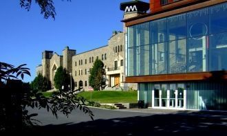 Улица Сен-Жан-сюр-Ришелье.