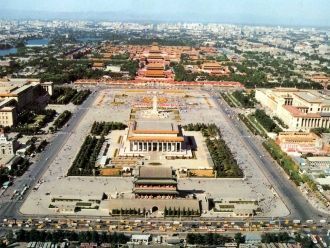 Центральная площадь Тяньаньмэнь.