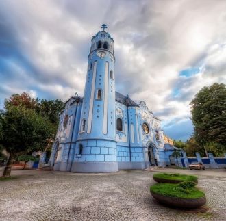 Церковь Святой Елизаветы в Братиславе, С