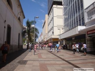 Пешеходная улица в городе Кампинас.