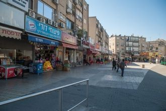 Кирьят-Ата. Израиль. Фото улиц.