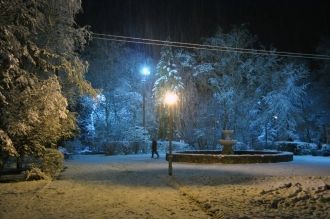 Ночь, Урюпинск - прогулки по городу.