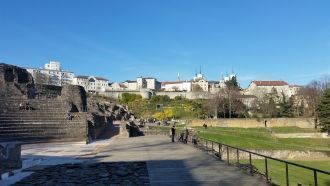 Исторические места города Вийёрбан.