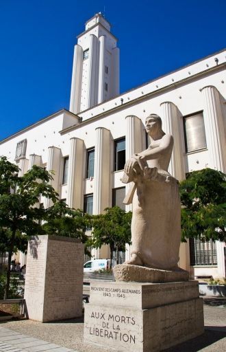 Памятники и монументы города Вийёрб