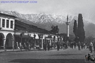 Центр Тираны в 1920 году.
