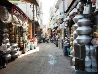 Улица на рынке Удайпура.