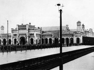 Вокзал станции Брест-Центральный - памят