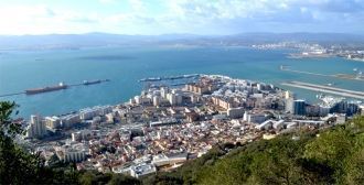 Вид на Гибралтар с высоты.