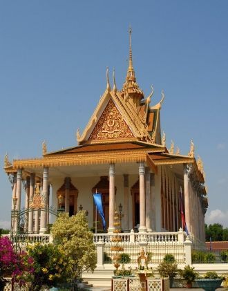 Пномпень. Серебряная пагода.