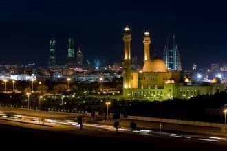 Вид ночной Манамы, Бахрейн.