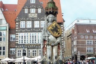 Статуя Роланда.