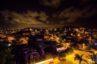 Ночные улицы Нумеа, Новая Каледония.