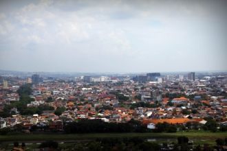 Город Семаранг с высоты.