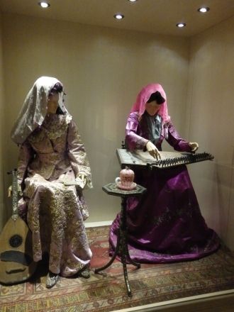 Первый крупный центр на территории совре