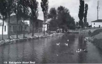 Город Эскишехир на реке Порсук.