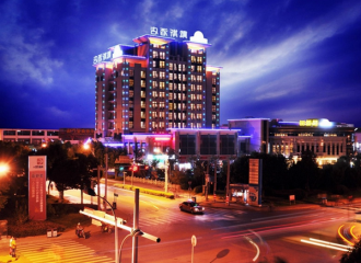 Ночной Сучжоу.