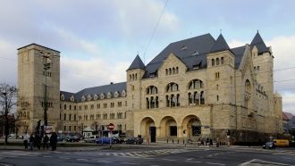 Императорский замок.