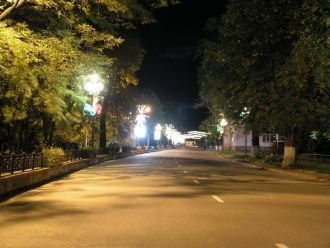 Ночная жизнь в городе Яремче.