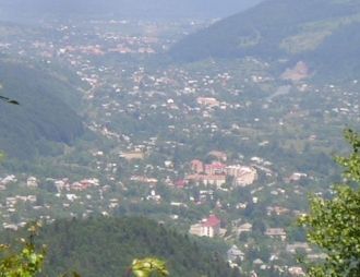 Город Яремче с высоты птичьего полета.