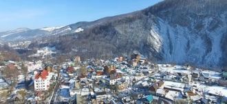 Город Яремче с высоты птичьего полета.