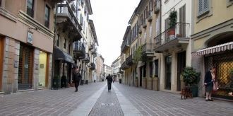 Улица Виа Карло Альберто