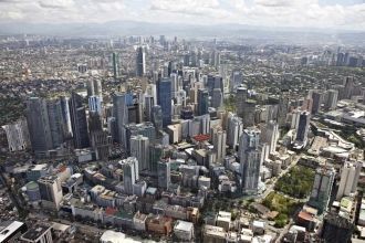 Вид на город Макати с высоты.