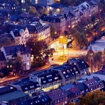 Вид на ночной&nbsp;Фрайбург-в-Брайсгау, 