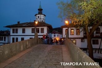 Трявна ночью.